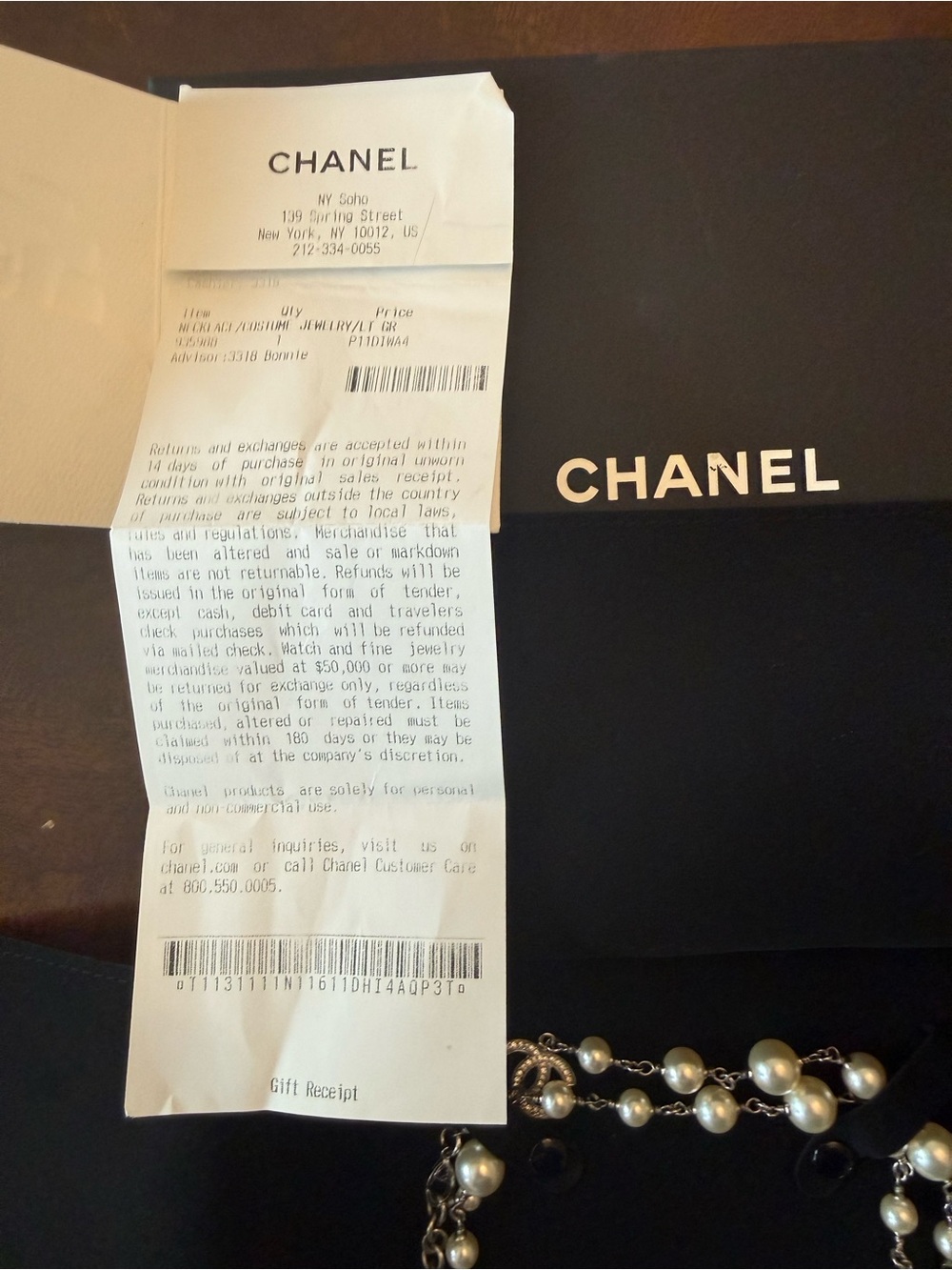 Chanel Gold and Pearl Necklace - Picture 4 of 4